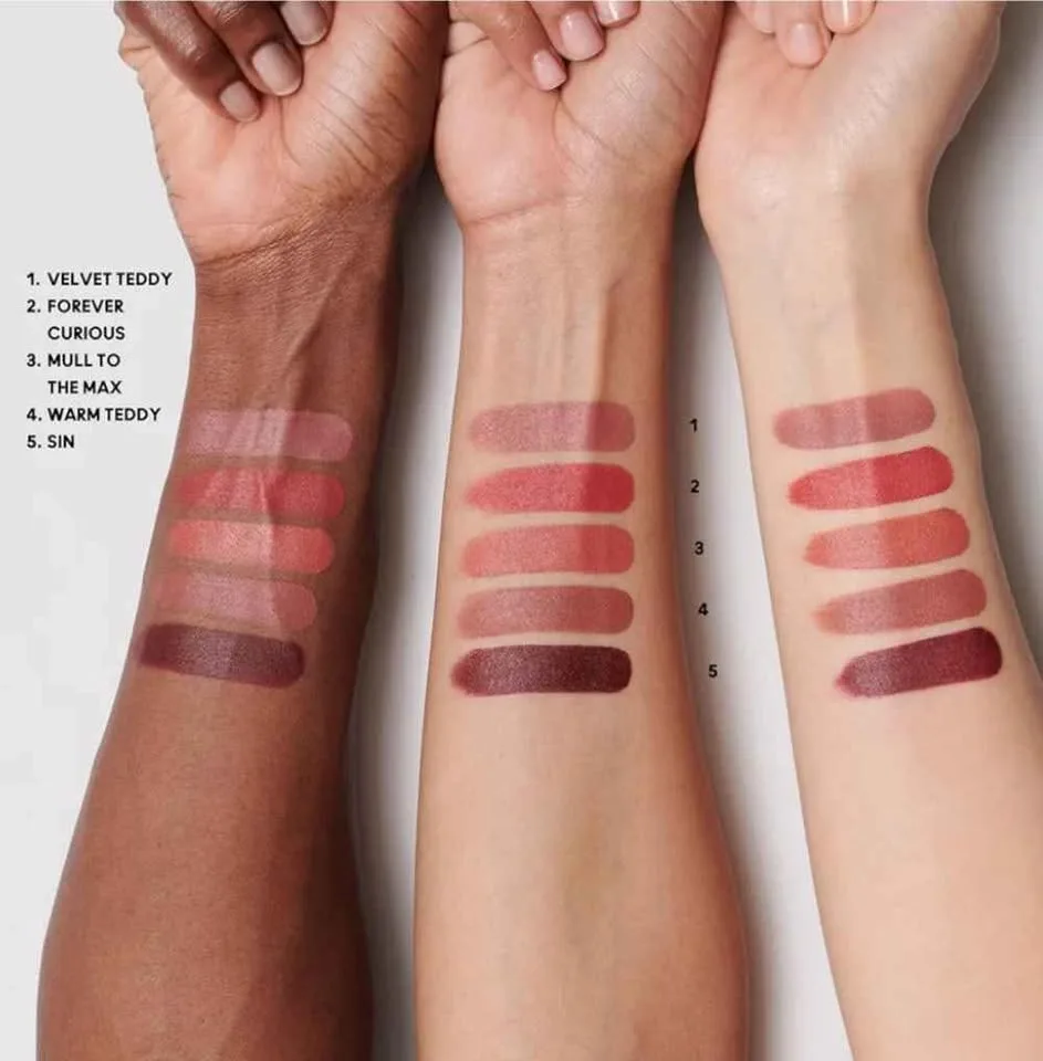 New MAC Lipstick Set w/gold clutch image indicator(8)