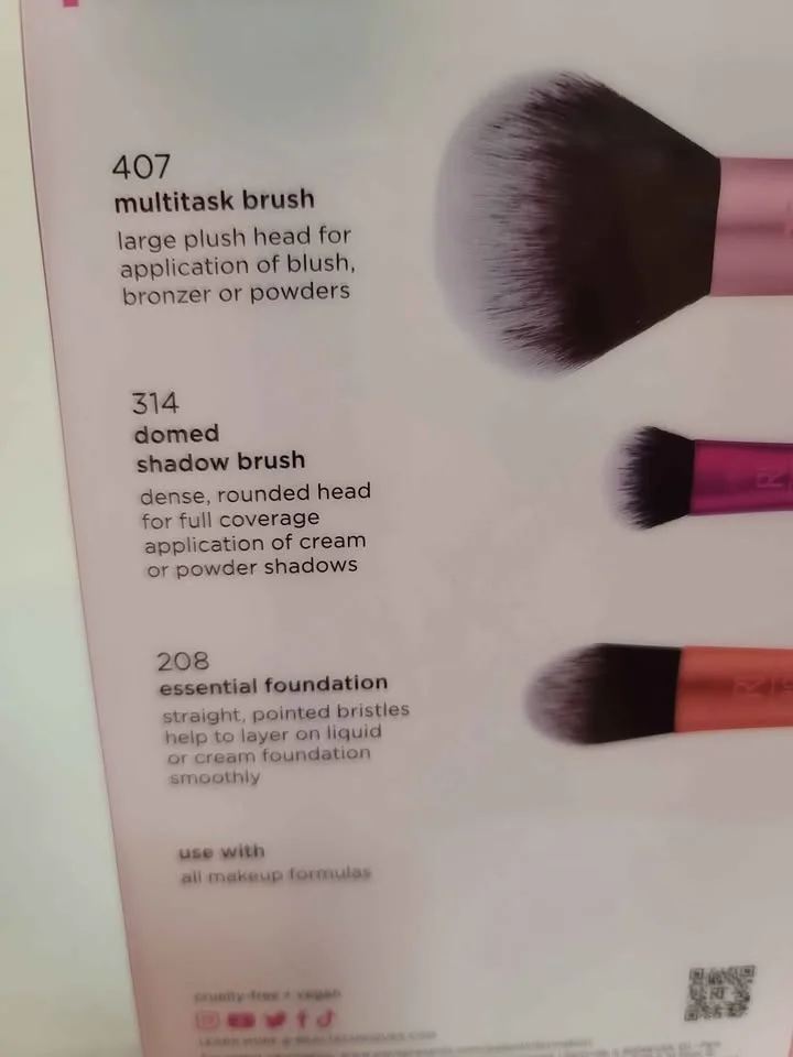 NEW Real Techniques Makeup Brush Set image indicator(3)