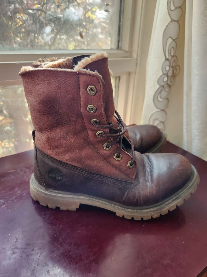 Timberland Boots Women 7 Brown Fur Suede - photo 2