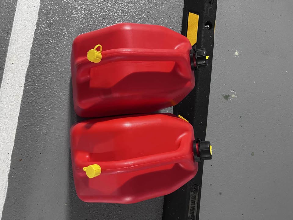 25L Gas Can-$5 each - photo 2