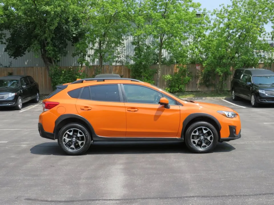 2018 Subaru crosstrek touring awd w/ carplay b.camera heated sea image indicator(5)