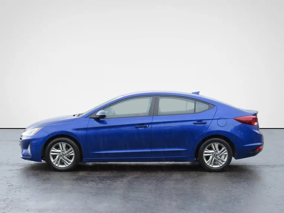 2019 Hyundai Elantra Preferred w/Carplay Blind Spot image indicator(8)