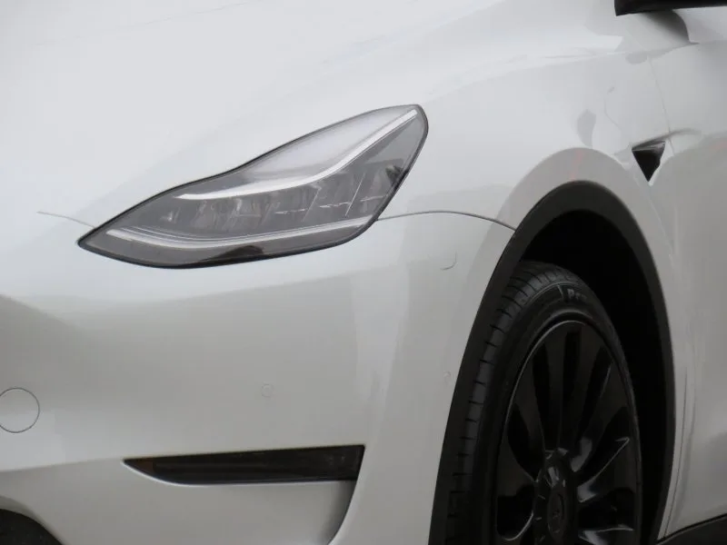 2022 Tesla model y long range awd w/ fsd image indicator(2)