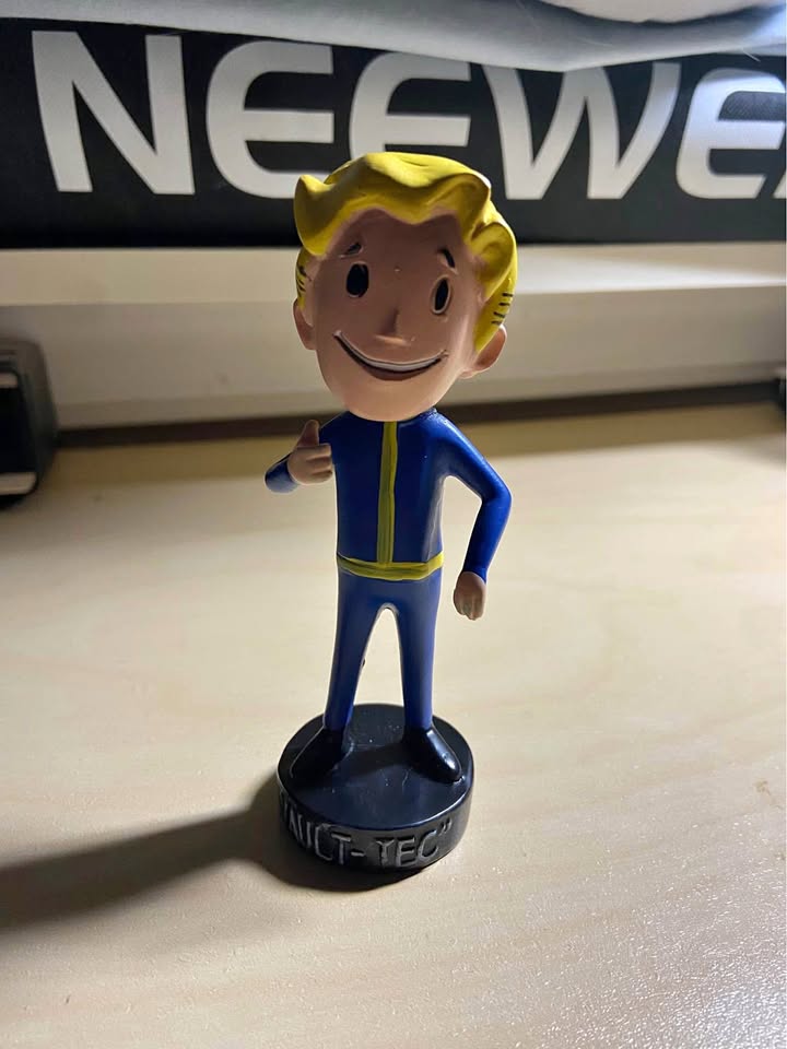 Fallout Vault Boy Bobblehead