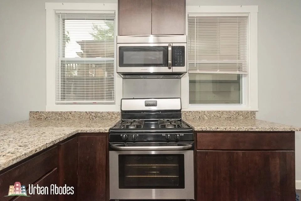 2 Beds 1 Bath Apartment image indicator(5)