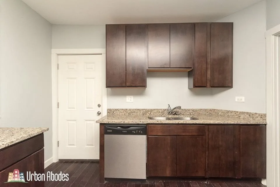 2 Beds 1 Bath Apartment image indicator(7)