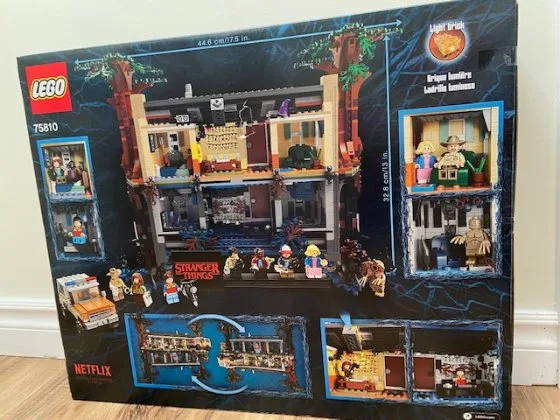 Lego 75810 Stranger Things The Upside Down image indicator(2)