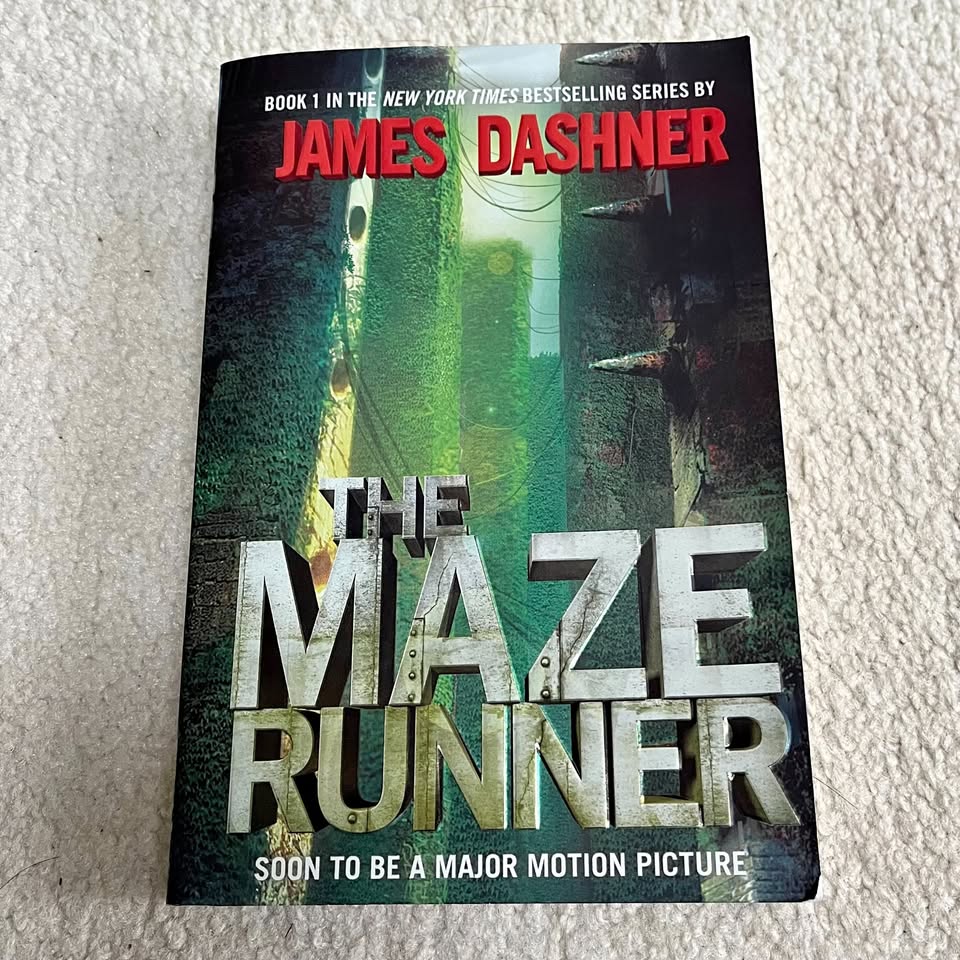 The Maze Runner - by James Dashner (1st Book)