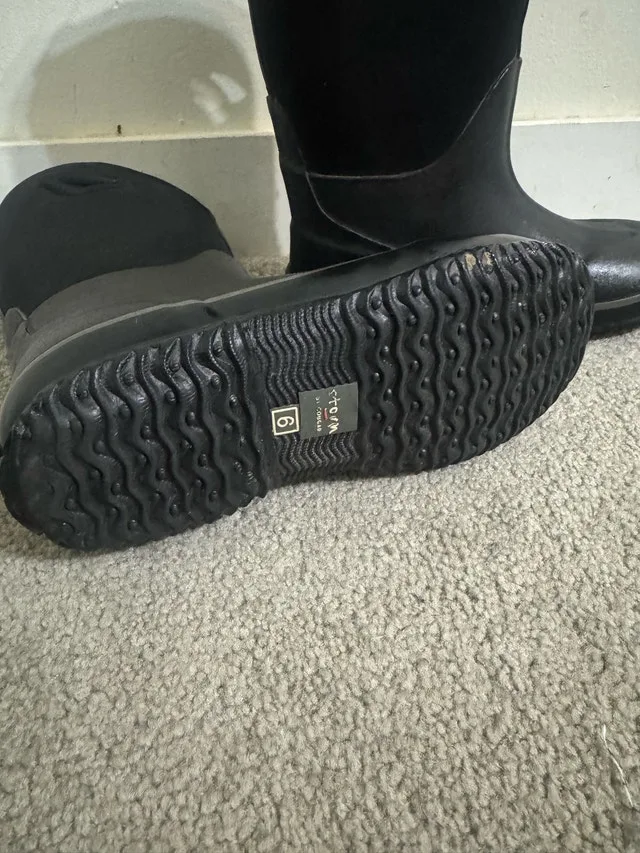 Storm By Cougar Youth Insulated  Boots-size 6 image indicator(2)