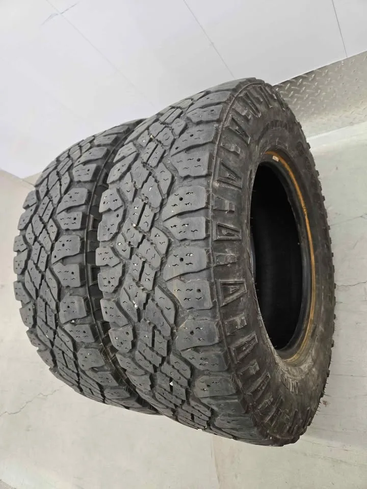 Goodyear Wrangler Duratrac Tires- LT265/70R17 image indicator(3)