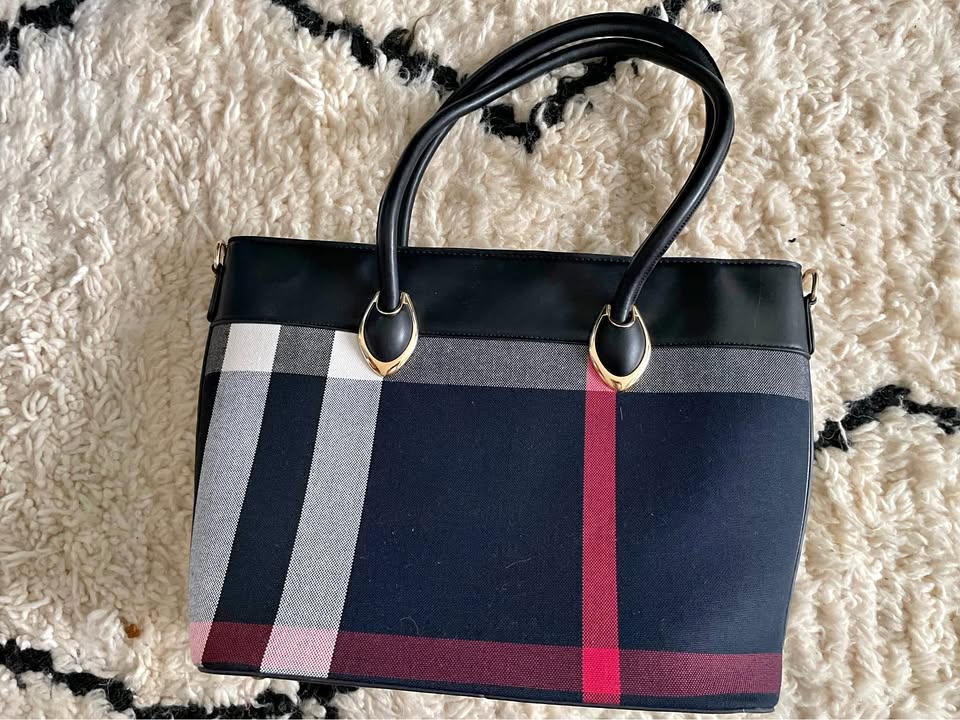 Brand new women’s designer purse