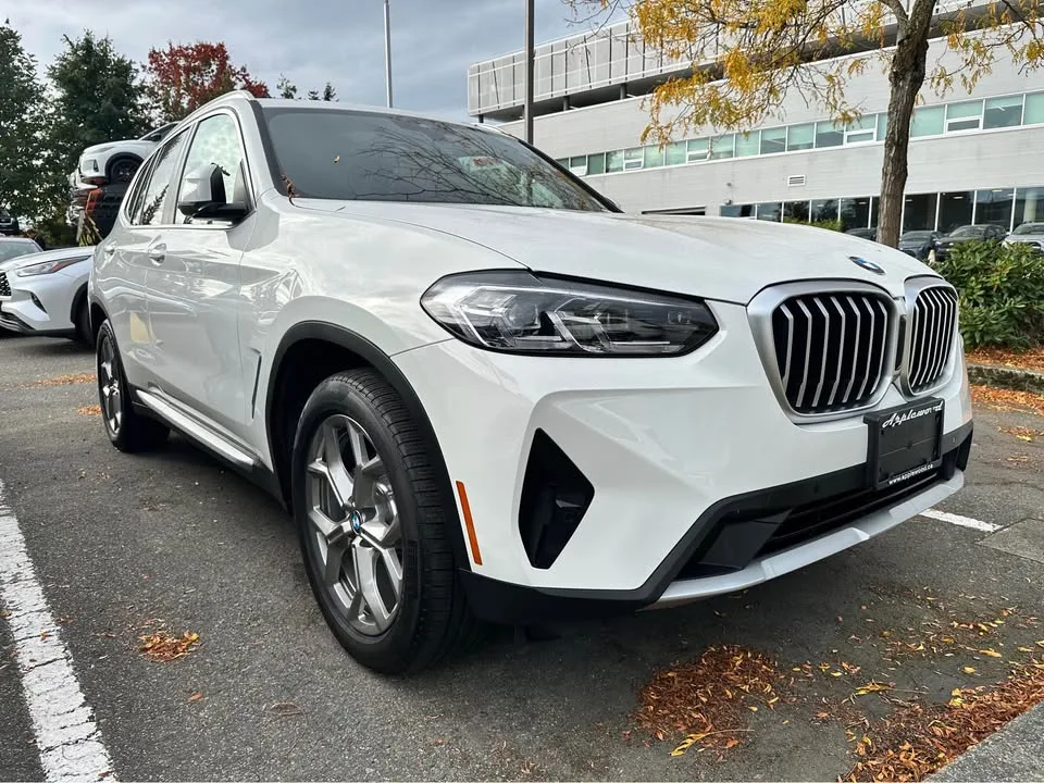 2022 BMW X3 image indicator(3)