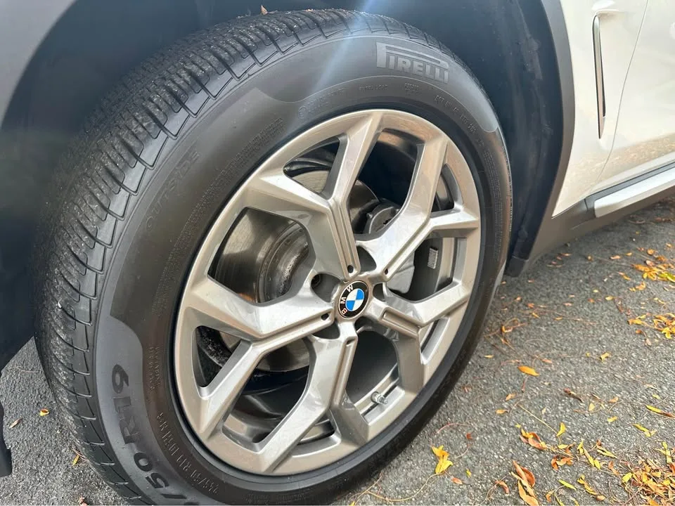 2022 BMW X3 image indicator(9)