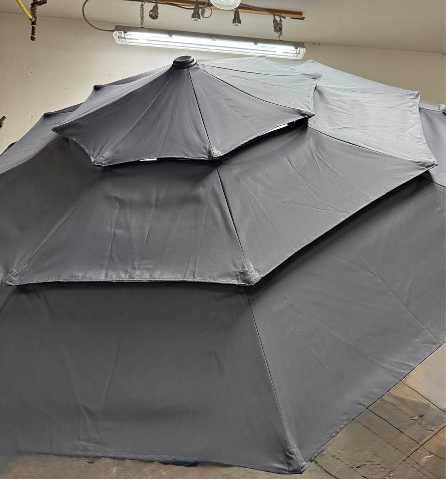 🌤️ HOMSHADE 9FT 3-Tier Patio Umbrella – Dark Gray, UV50+, New (S