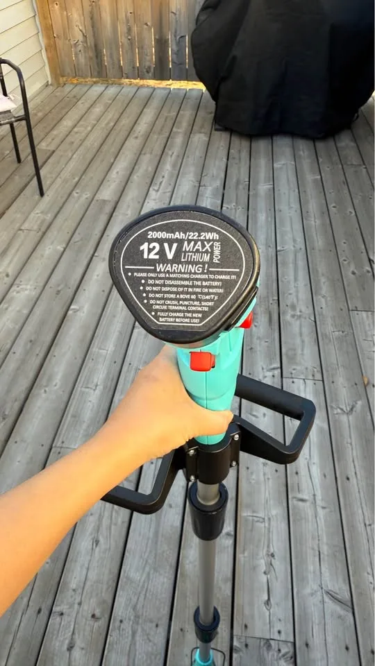 🌿 Lightweight HooSeen 12V Cordless Grass Trimmer image indicator(4)