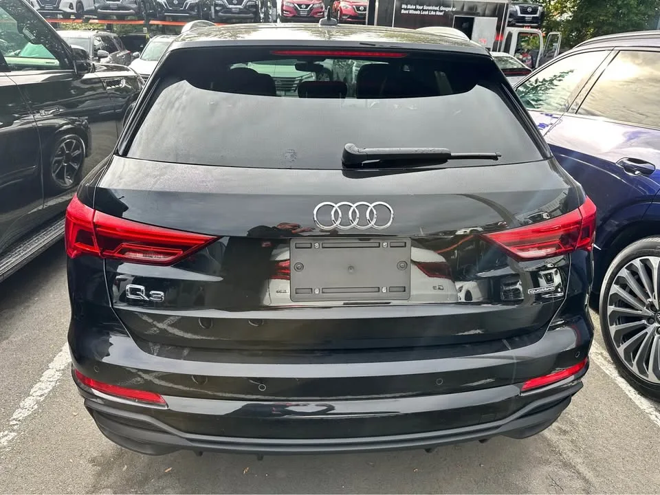 2024 Audi Q3 image indicator(8)