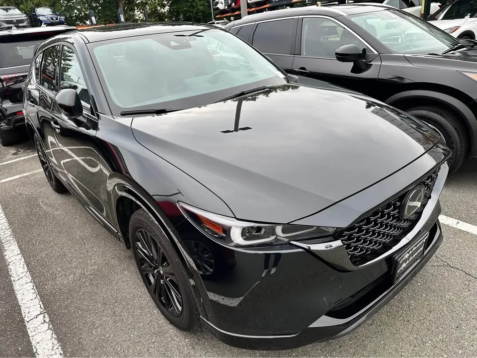 2023 Mazda CX-5 Sport Design AWD image indicator(5)