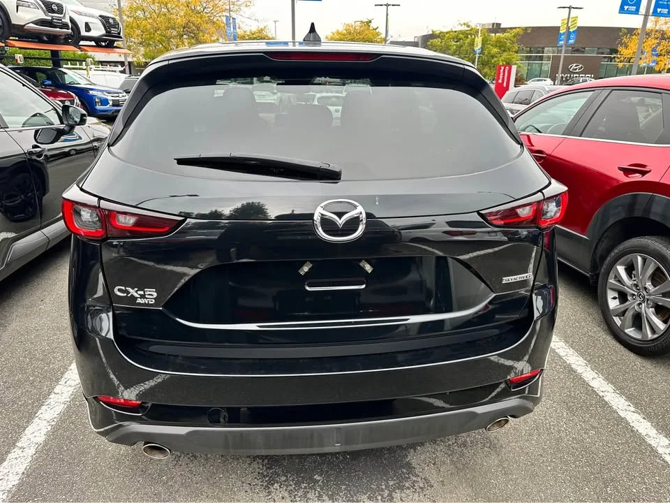 2023 Mazda CX-5 Sport Design AWD image indicator(8)