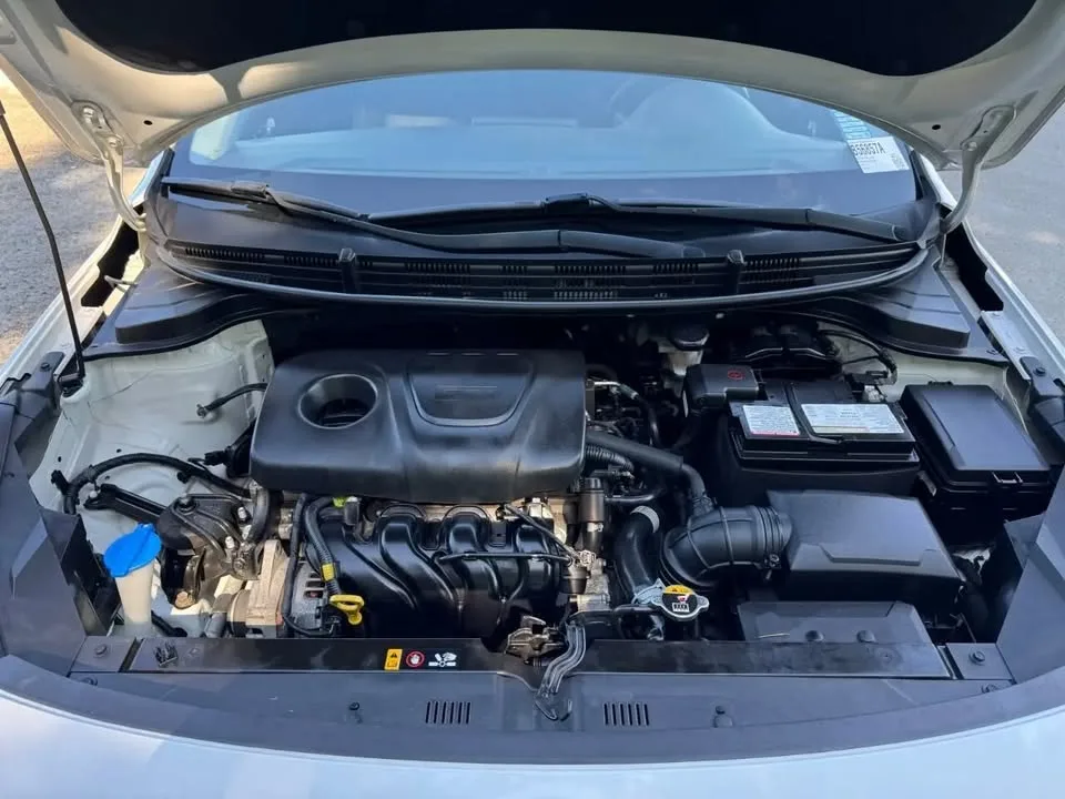 2018 Kia rio lx - 5-door image indicator(2)