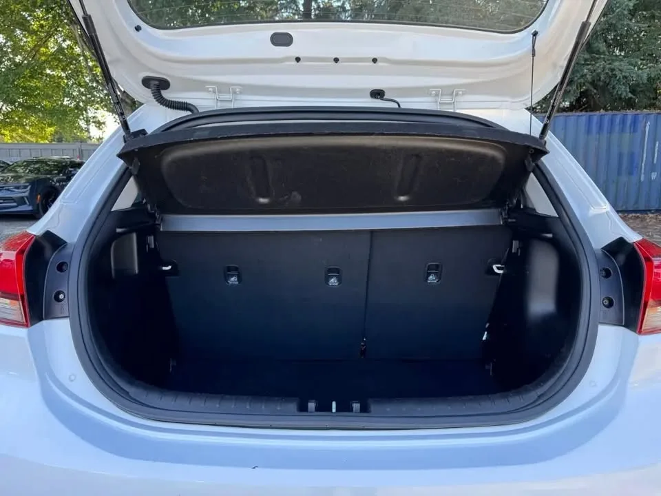 2018 Kia rio lx - 5-door image indicator(3)