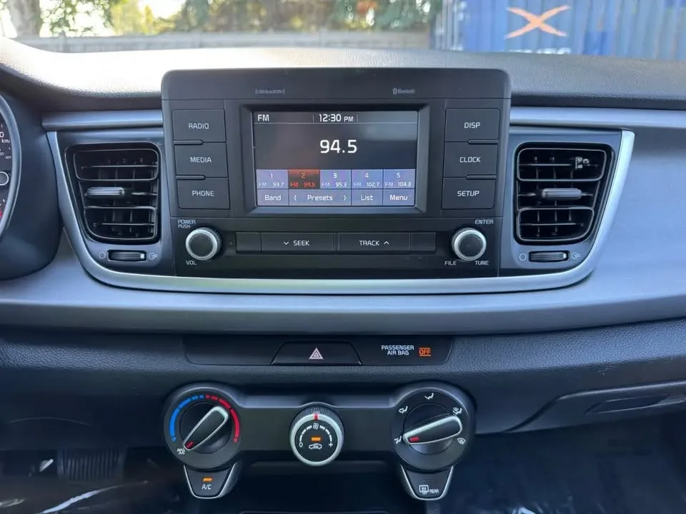 2018 Kia rio lx - 5-door image indicator(6)