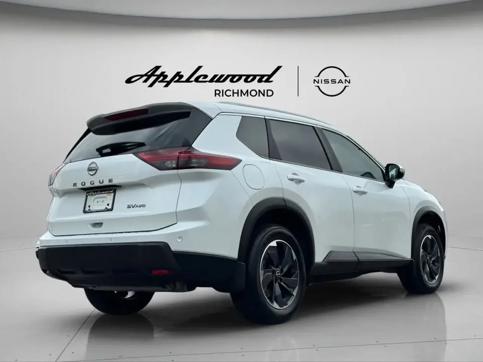 2024 Nissan Rogue SV Moonroof AWD - CPO image indicator(3)