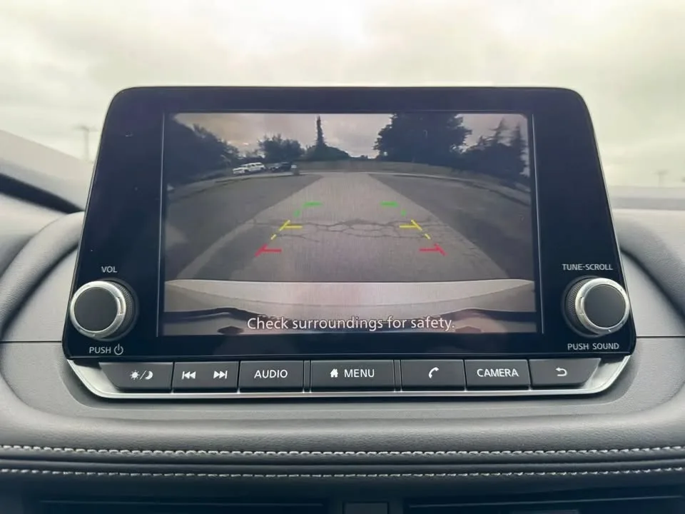 2024 Nissan Rogue SV Moonroof AWD - CPO image indicator(7)