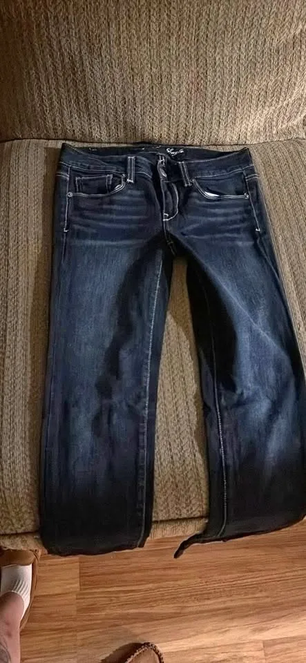 American Eagle Dark Blue Jeans thumbnail
