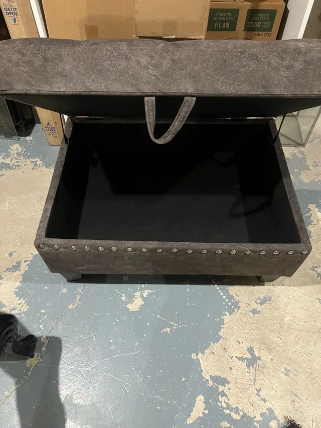 Storage Ottoman image indicator(2)