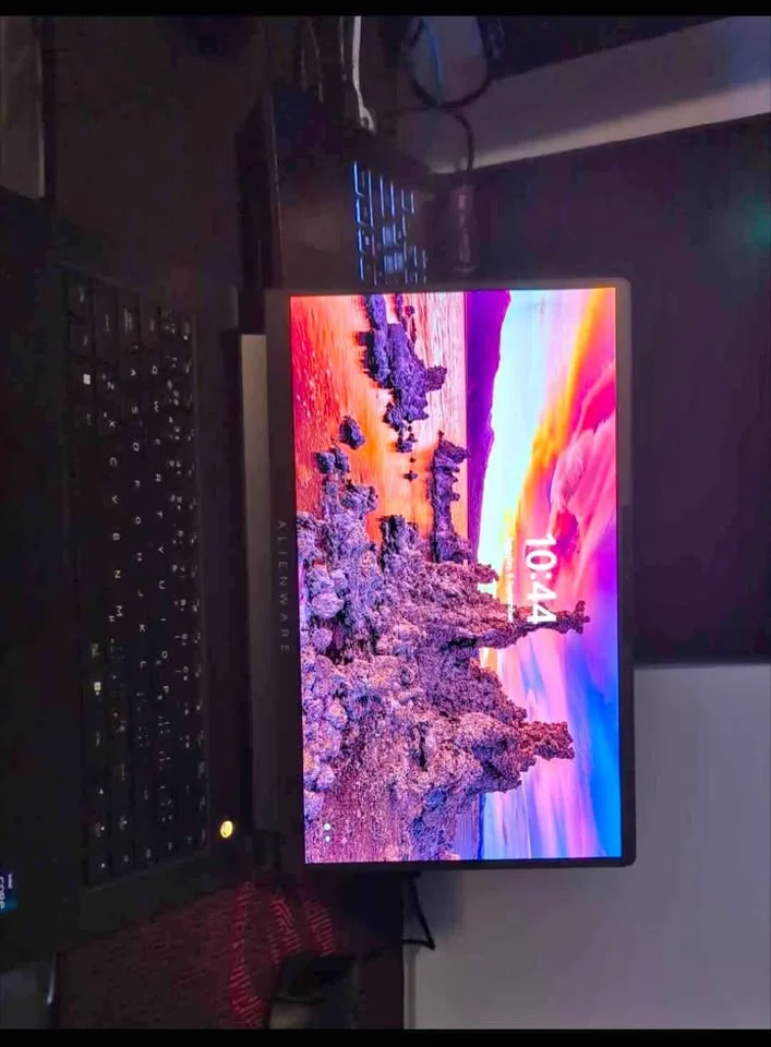 Alienware m15 R7 Gaming Laptop - i7 12700H, 16GB RAM, 1TB SSD