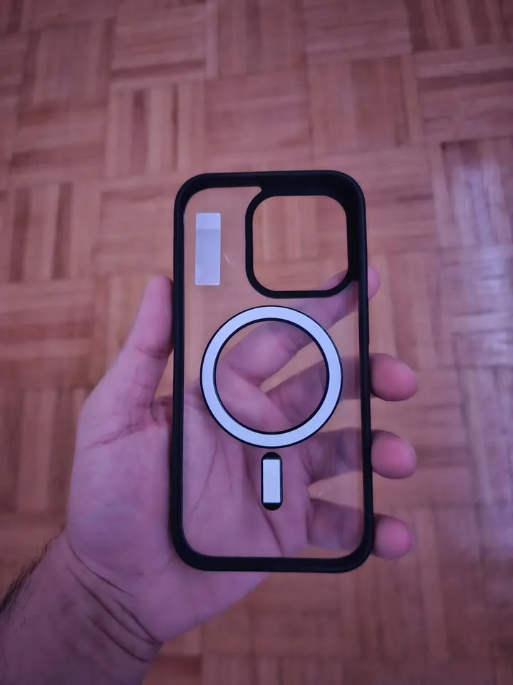 Iphone 15 pro case (spigen cover) + iphone 14 pro screen protect image indicator(2)