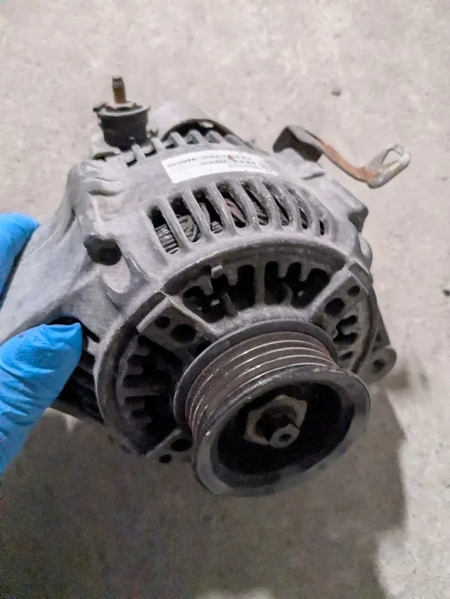 1997-1999 Toyota Camry Alternator image indicator(2)