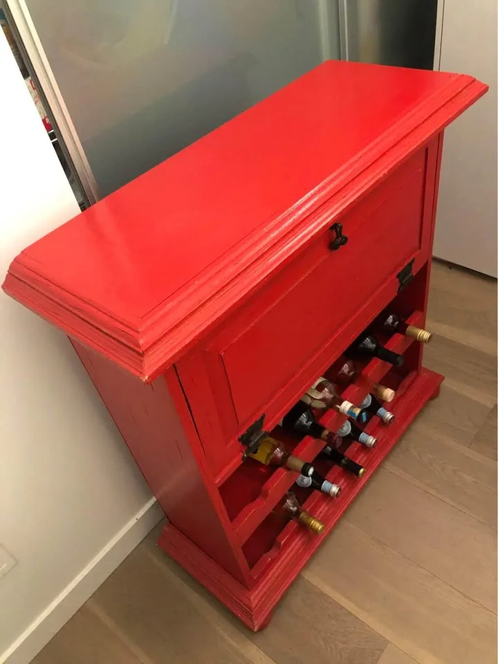 MCM Liquor Cabinet image indicator(4)