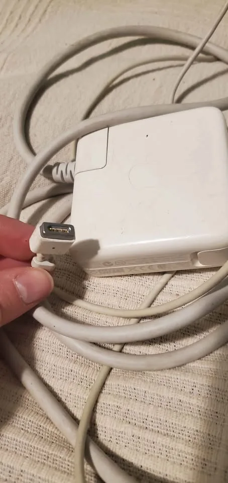 Original Apple 60W MagSafe A1184, 16.5V, 3.65A, Power Adapter image indicator(2)