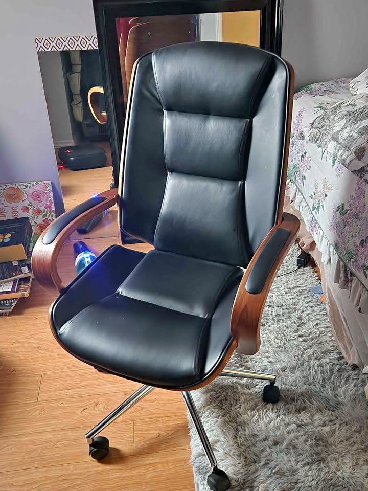 Solid Wood Brown Modern Office Chair