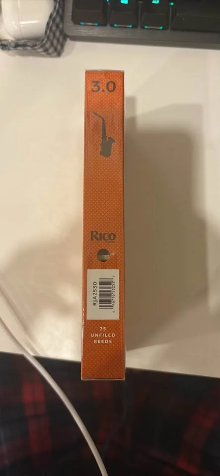 Rico 3 Reeds 25 pieces still in wrap image indicator(3)