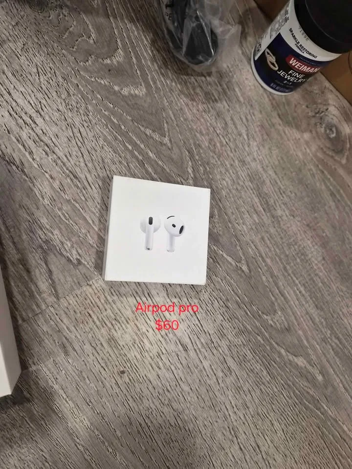 Garage Sales !!! image indicator(10)