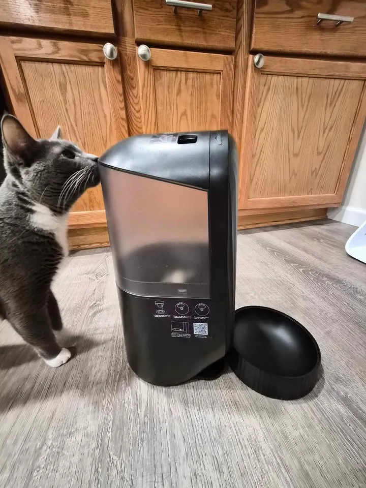 Cat Automatic Feeder w camera image indicator(3)