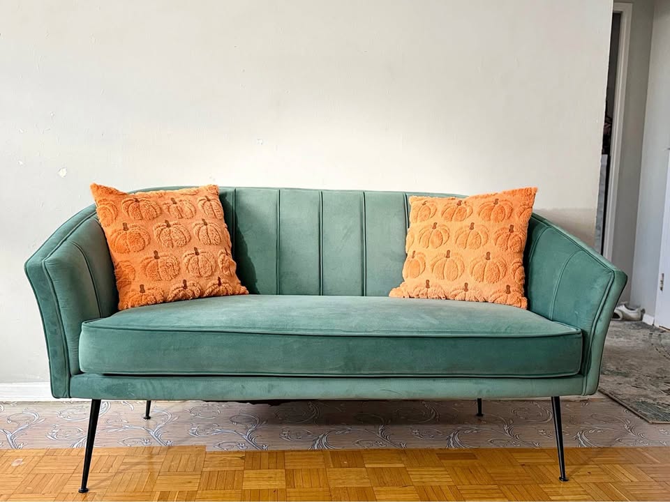 Green sofa couch (DELIVERY AVAILABLE)