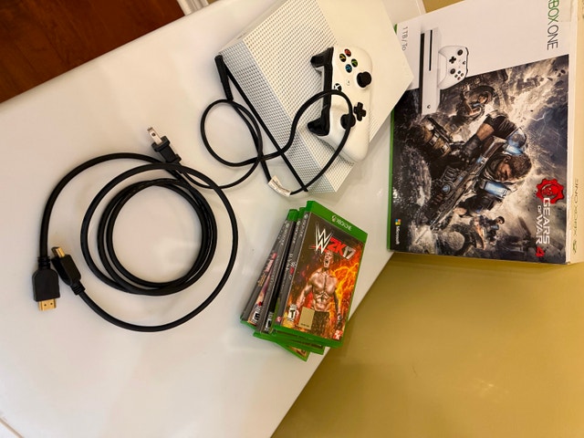 Xbox One S 1 TB Gears of War 4 Bundle + 5 Game - photo 3