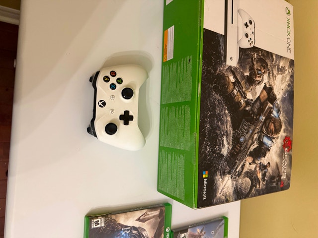 Xbox One S 1 TB Gears of War 4 Bundle + 5 Game - photo 4