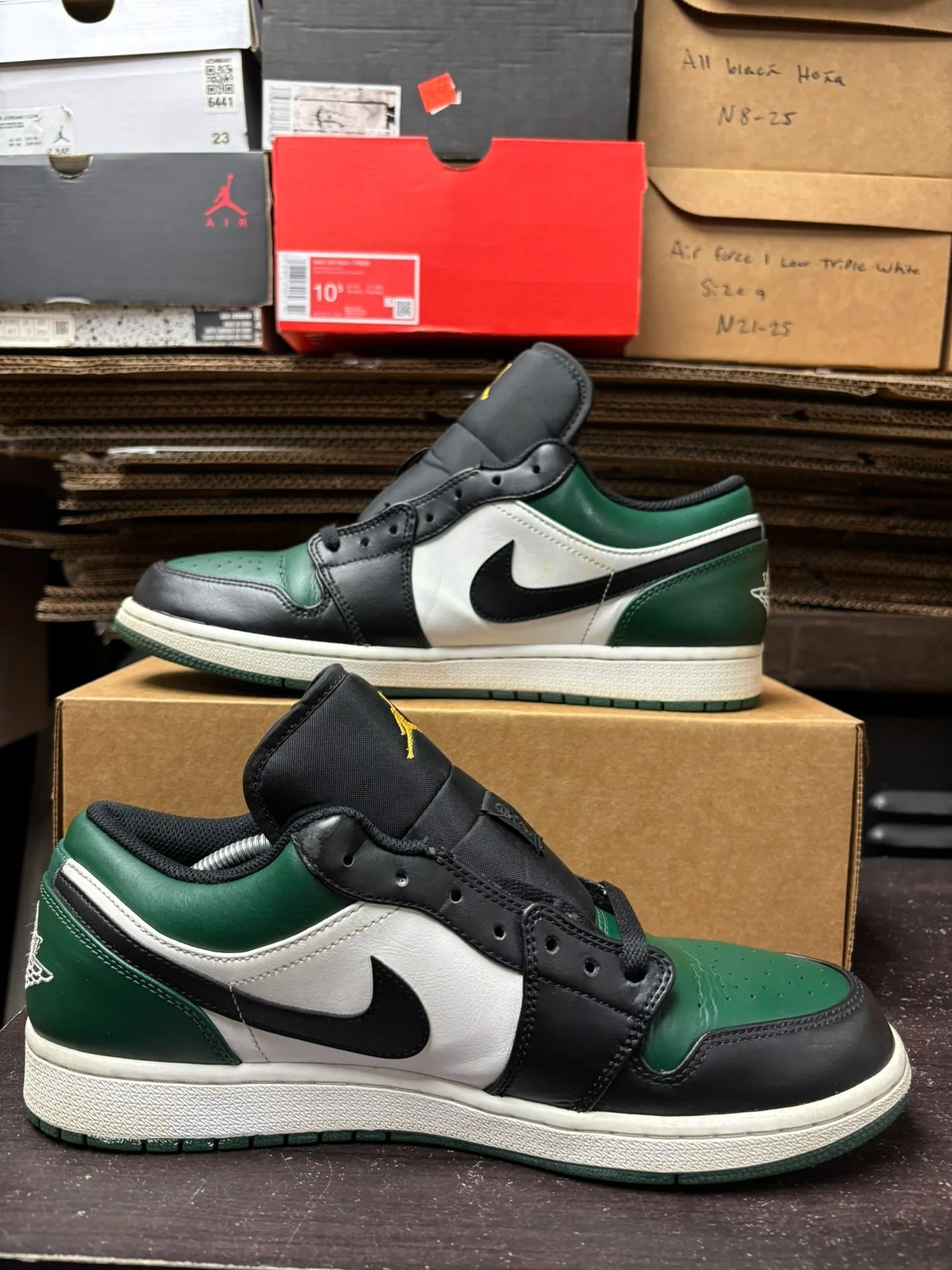 Air Jordan 11 Low Green Tea image indicator(5)