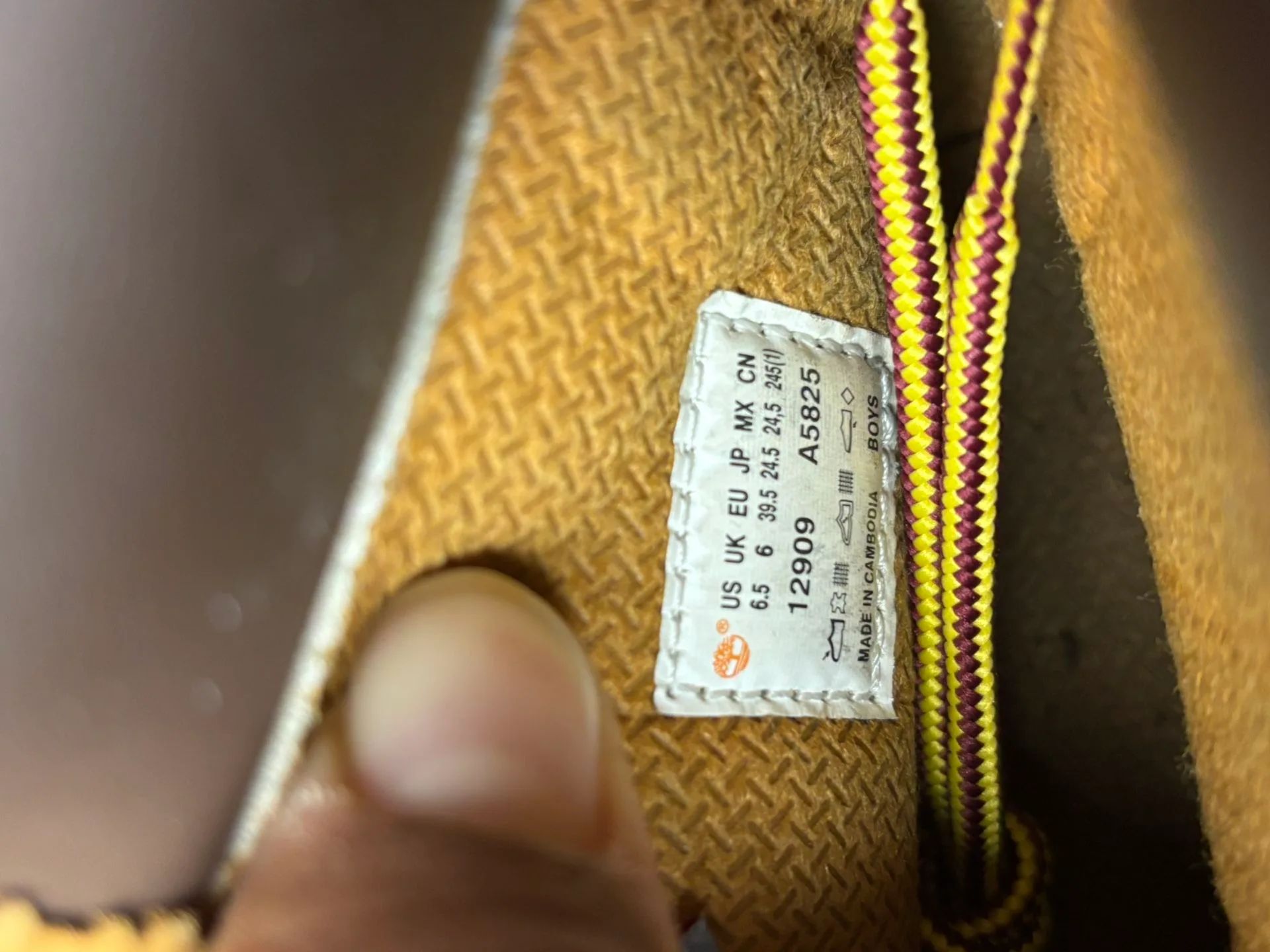 Biege Timberland Boots image indicator(6)