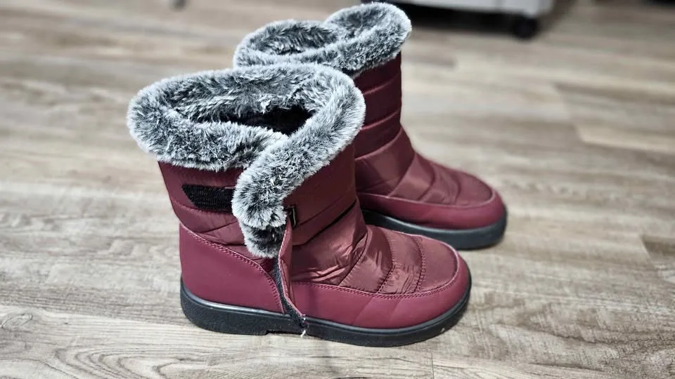 Women’s Winter Boots – Size 41 (fits 8-8.5) – Like New