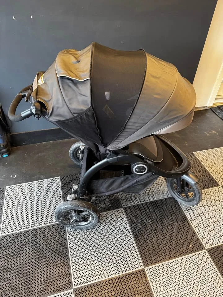 Graco click and connect jogger stroller image indicator(3)