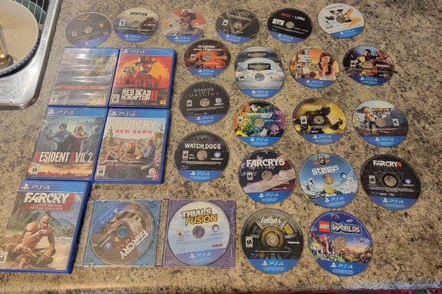 PS4 GAMES (RUNS ON PS5)!! PRICES IN DESCRIPTION
