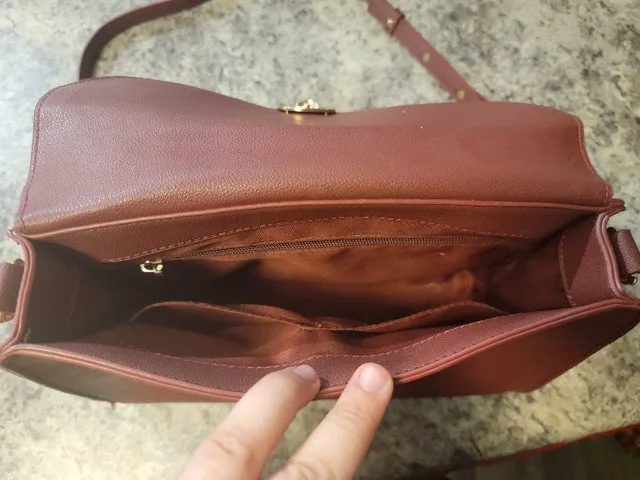 Love and Lore Handbag image indicator(3)