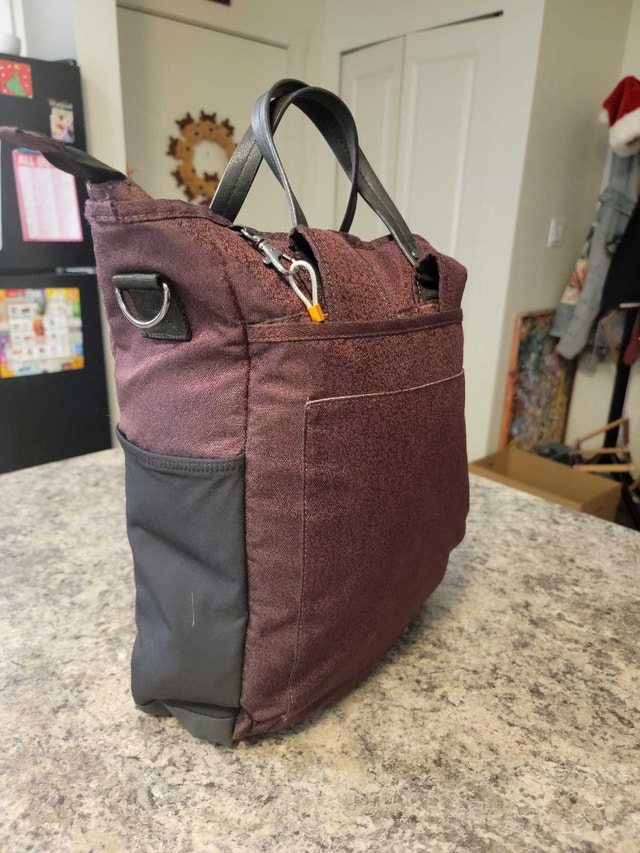 **PENDING**Sherpani Convertible Backpack/Tote