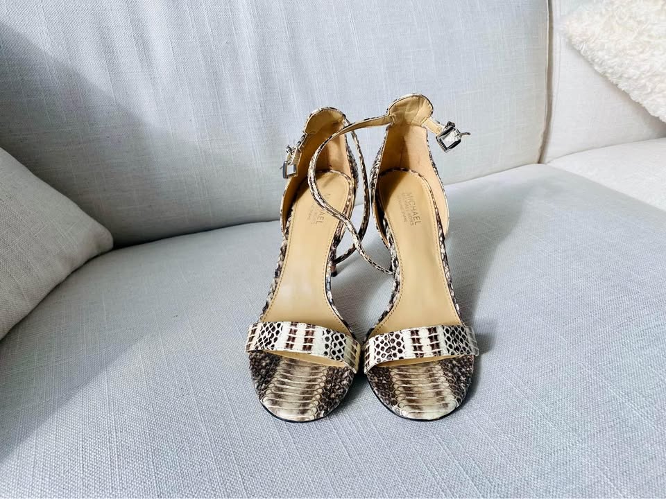 Almost brand new Michael Kors strap sandals