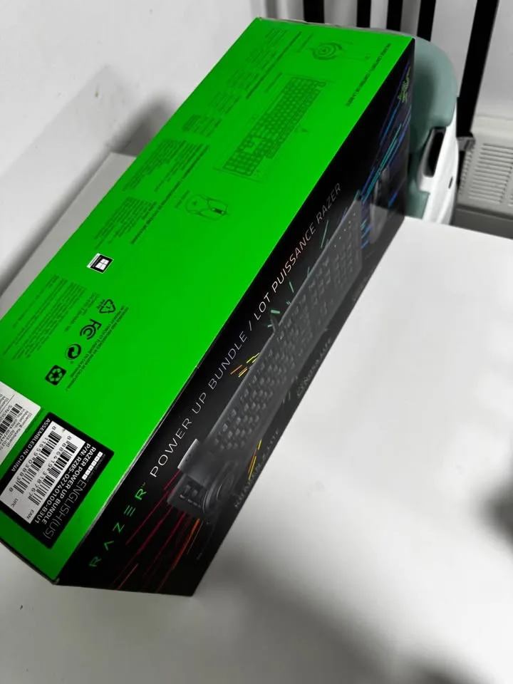 Razer power up bundle image indicator(2)